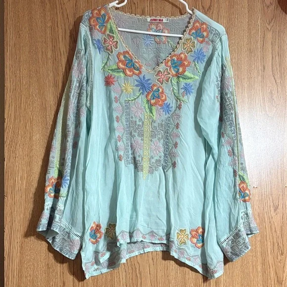 JHONY WAS Floral Embroidered Women's Top - Picture 3 of 16